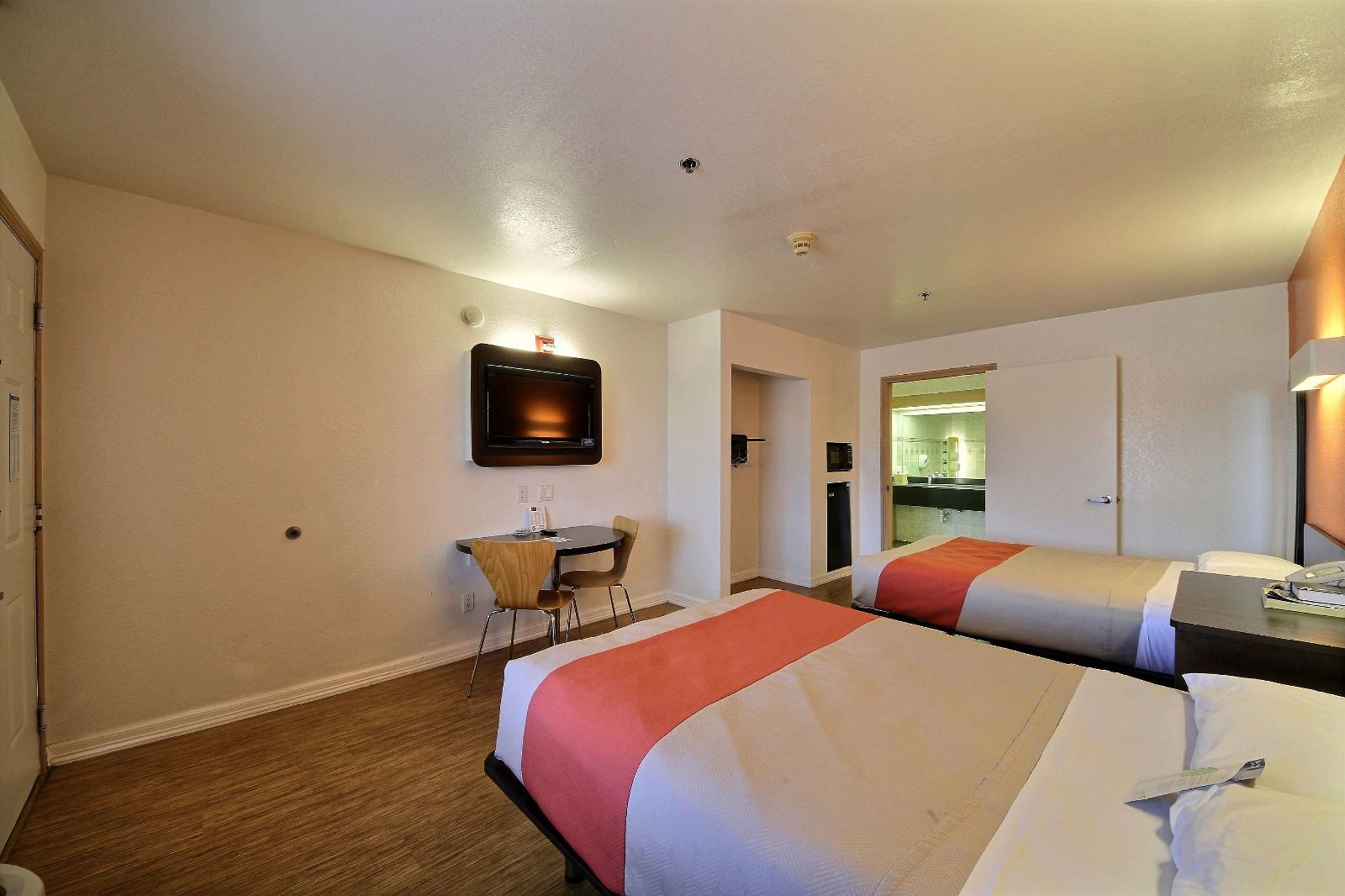 Motel 6 Edinburg