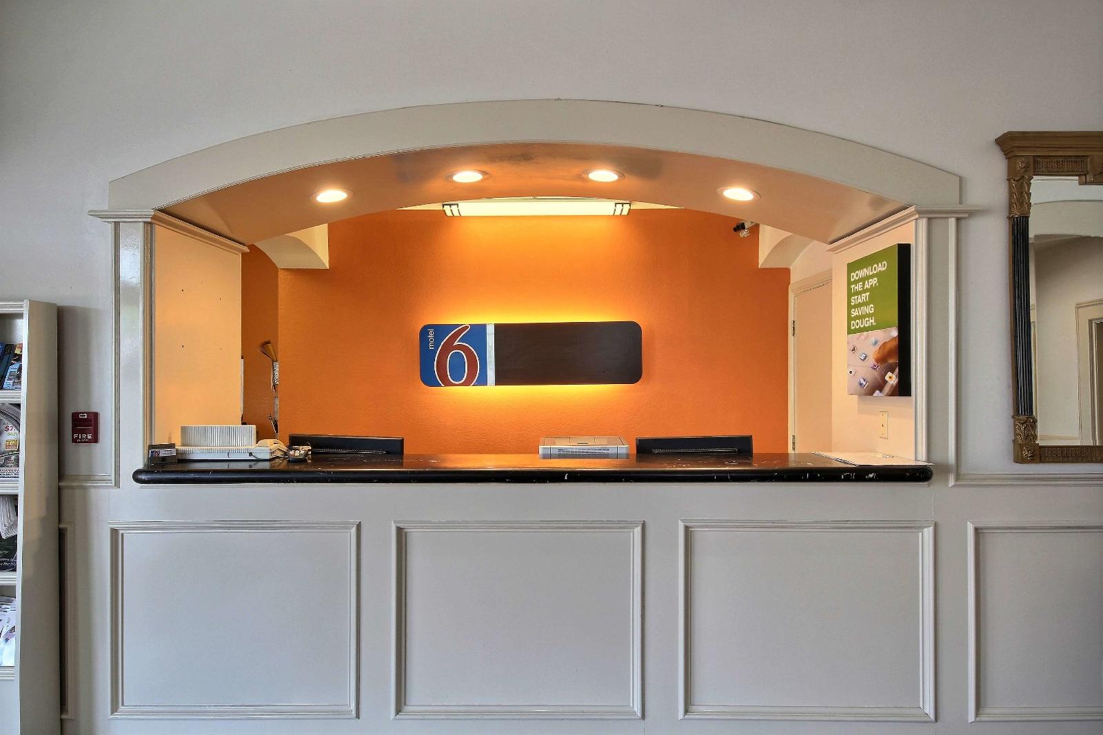Motel 6 Edinburg