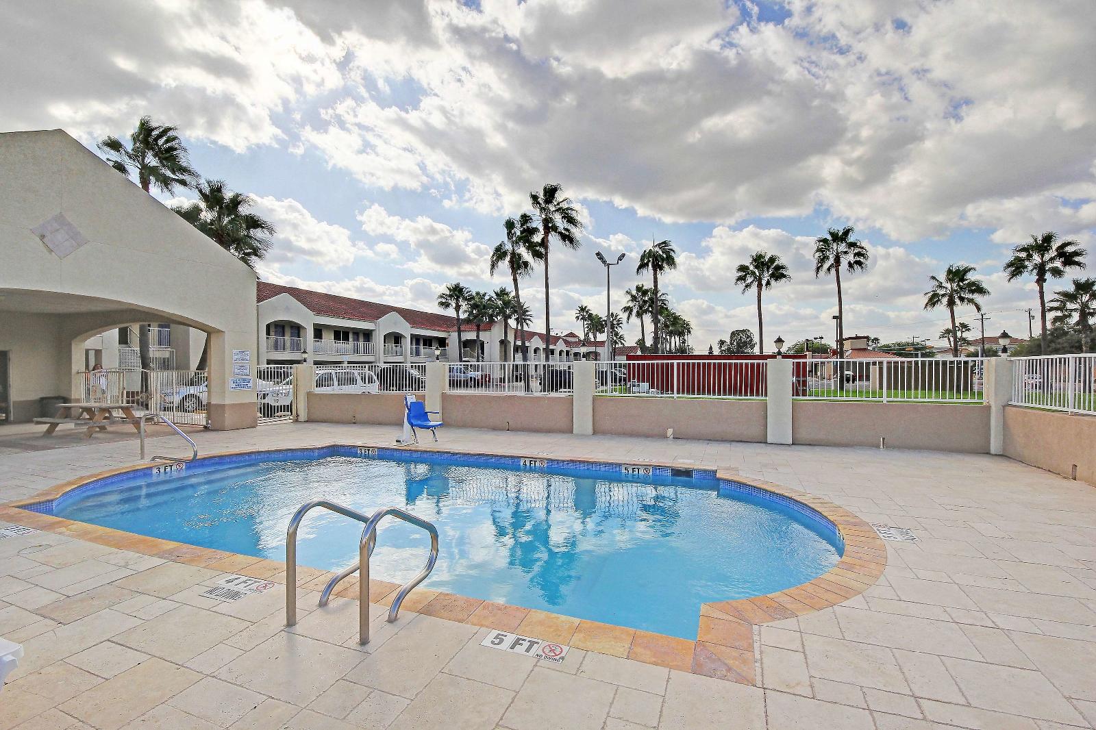 Motel 6 Edinburg