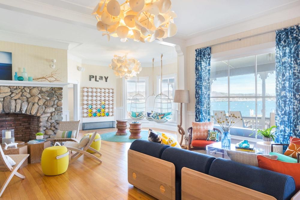 Martha's Vineyard Hotel