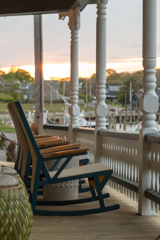 Martha's Vineyard Hotel
