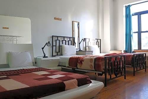 New York Moore Hostel