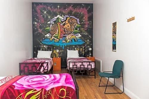 New York Moore Hostel