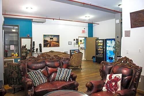 New York Moore Hostel