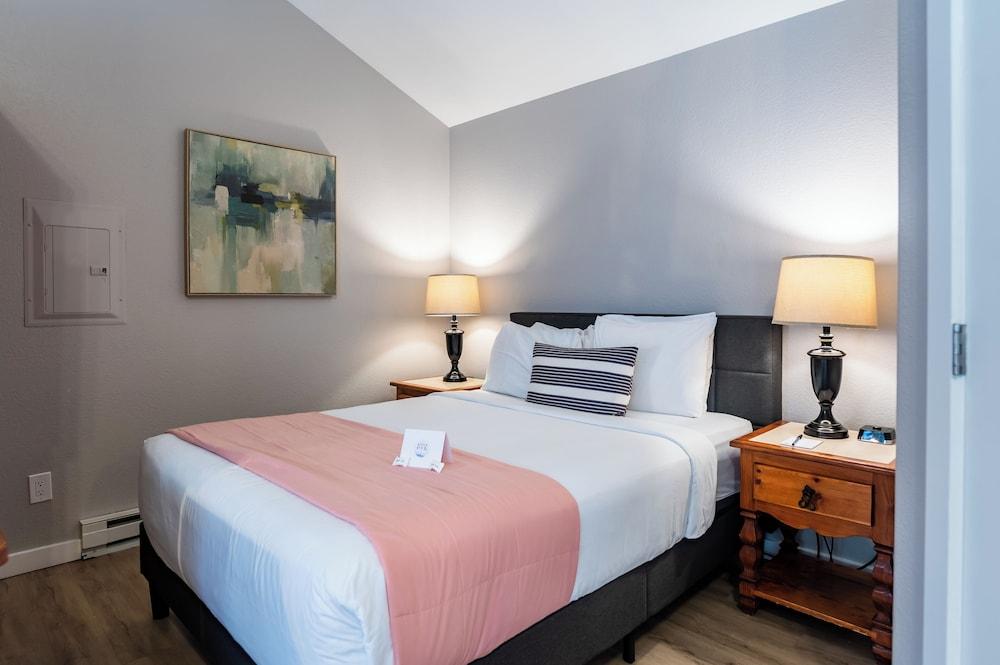 Inn At Haystack Rock