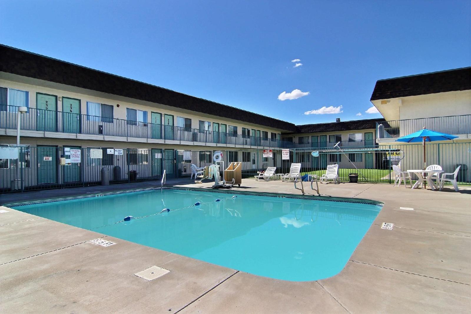 Motel 6 Farmington