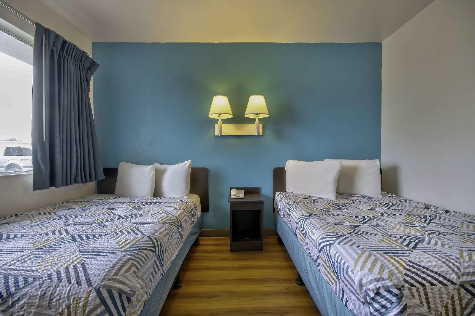 Motel 6 Farmington