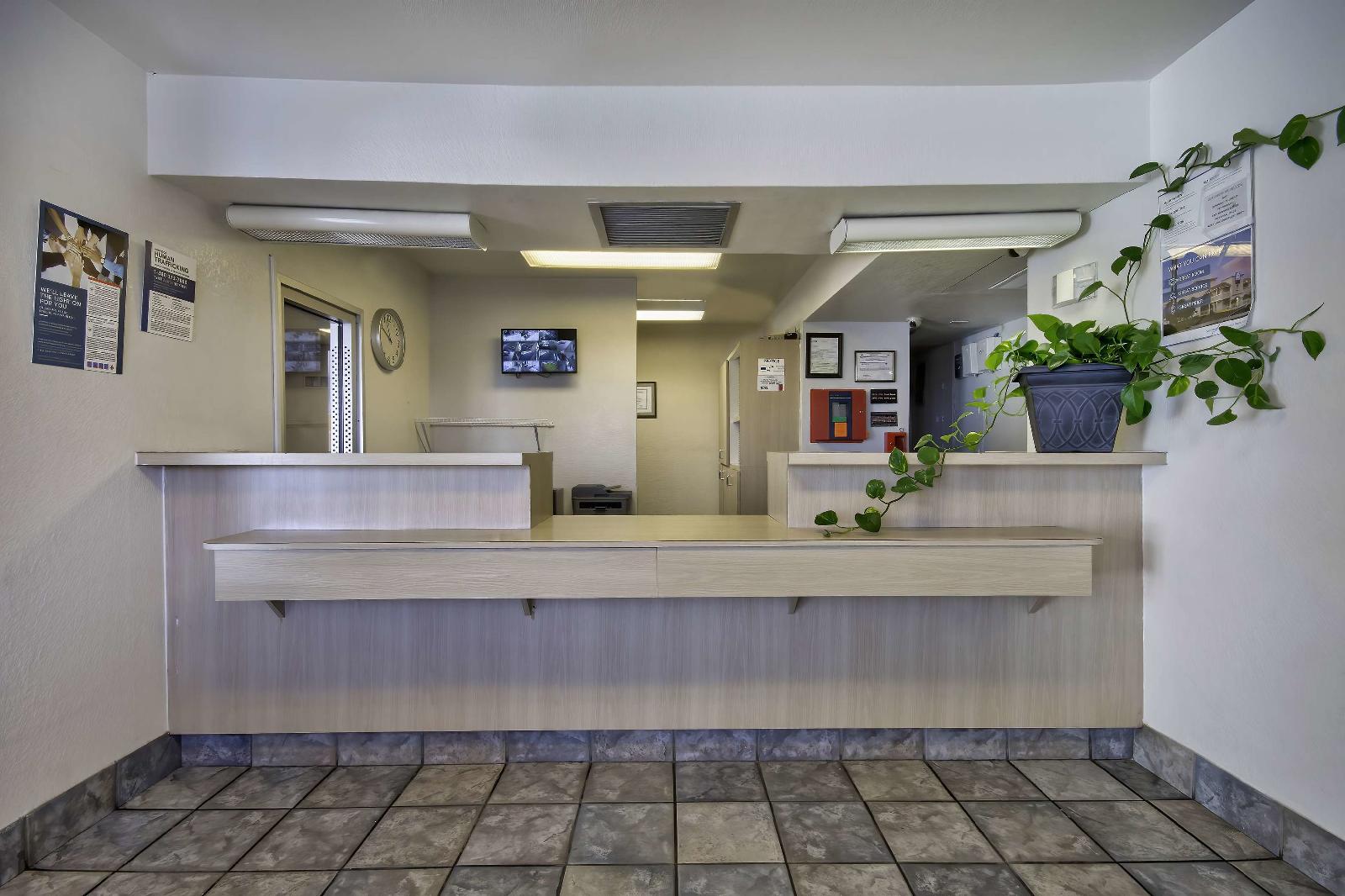 Motel 6 Farmington