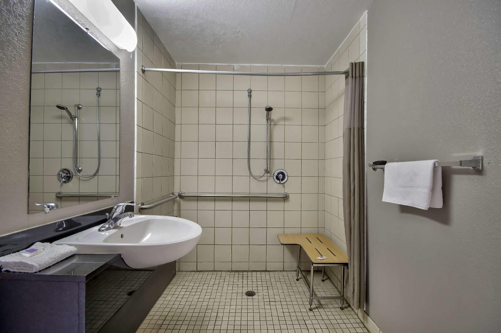 Motel 6 Farmington