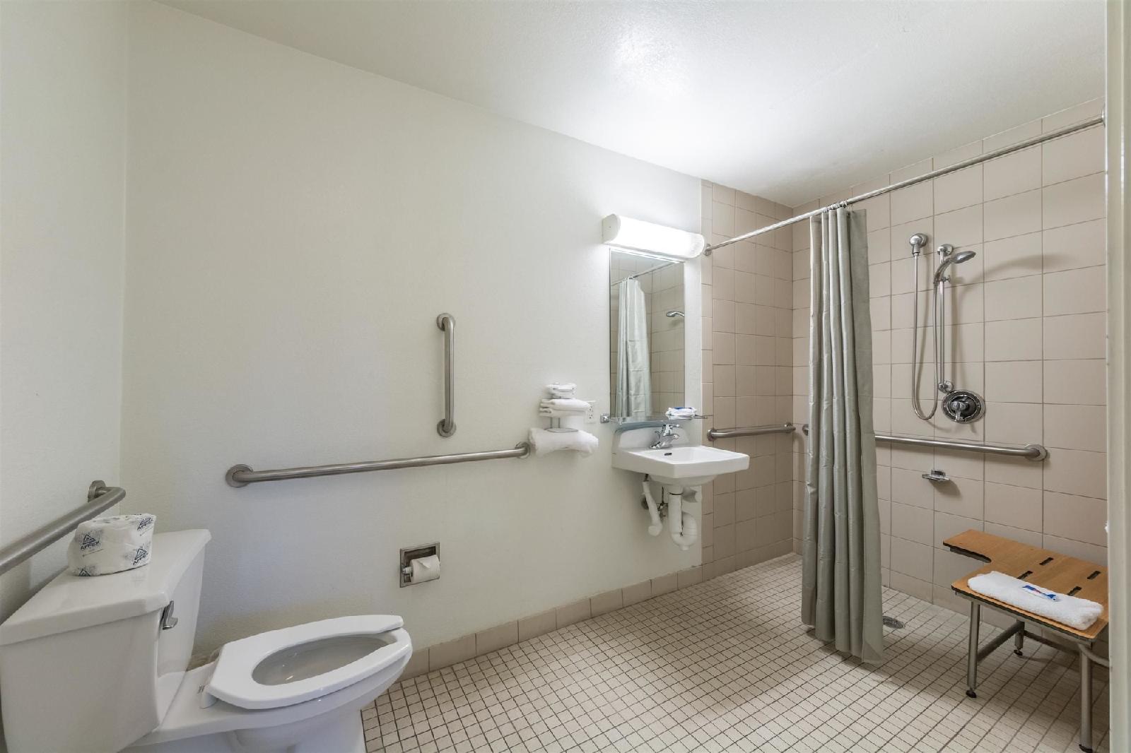 Motel 6 Victoria