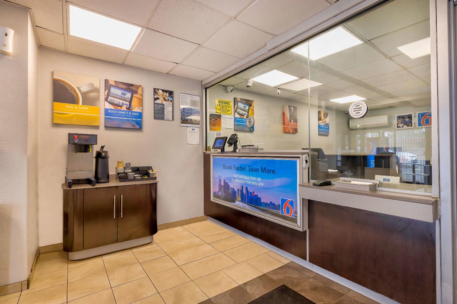 Motel 6 Chicago West Villa Park