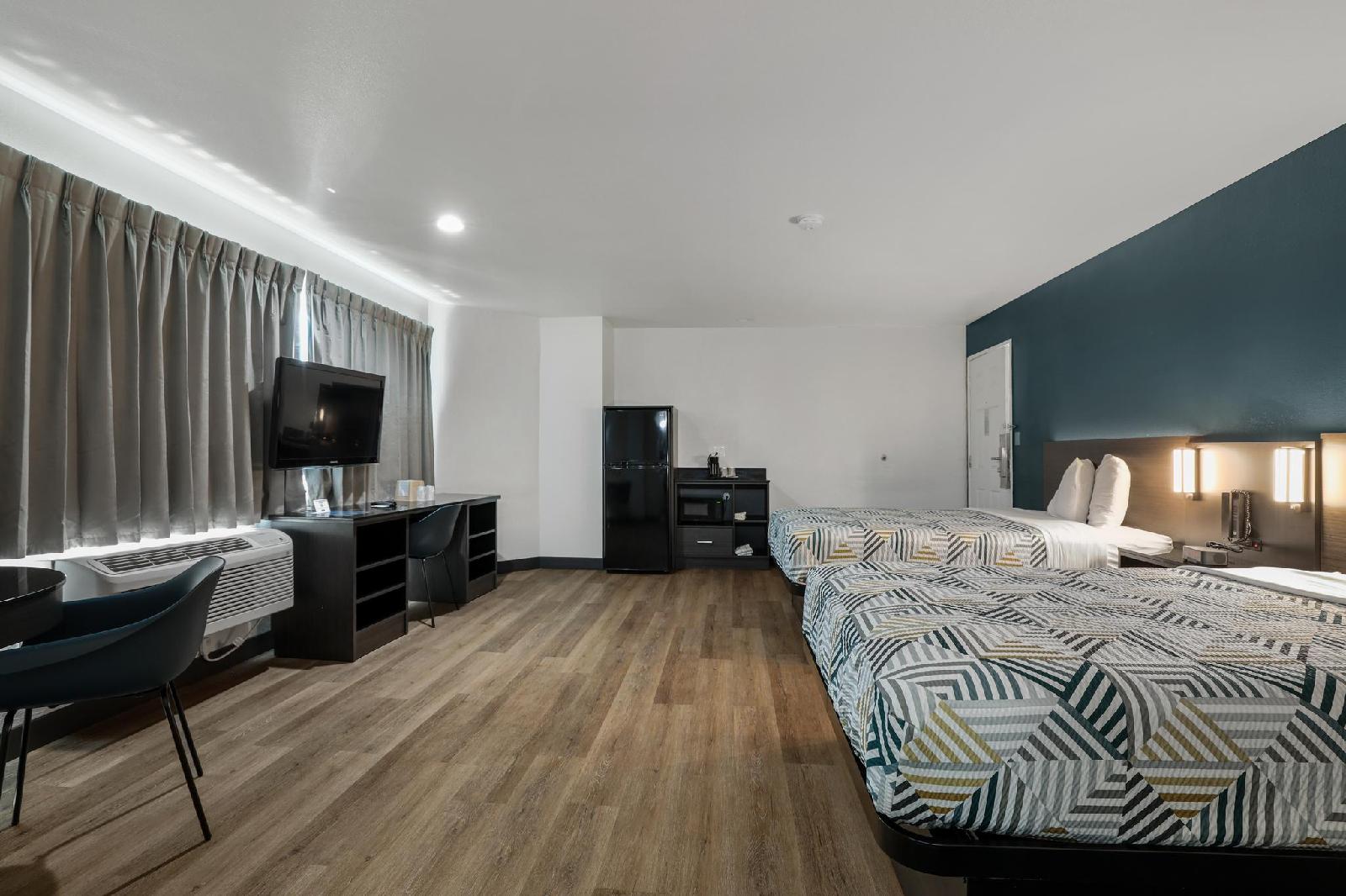 Motel 6 Escondido