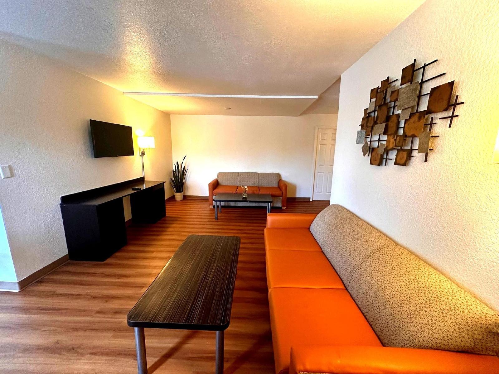 Motel 6 Duluth MN