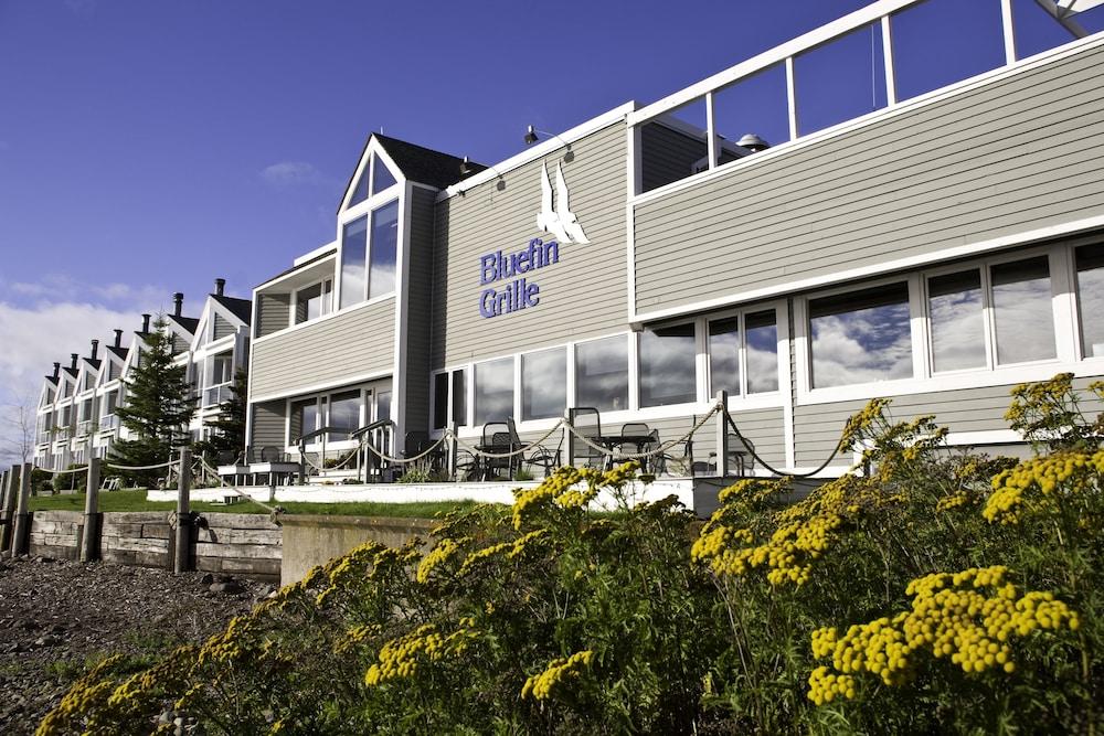 Bluefin Bay on Lake Superior