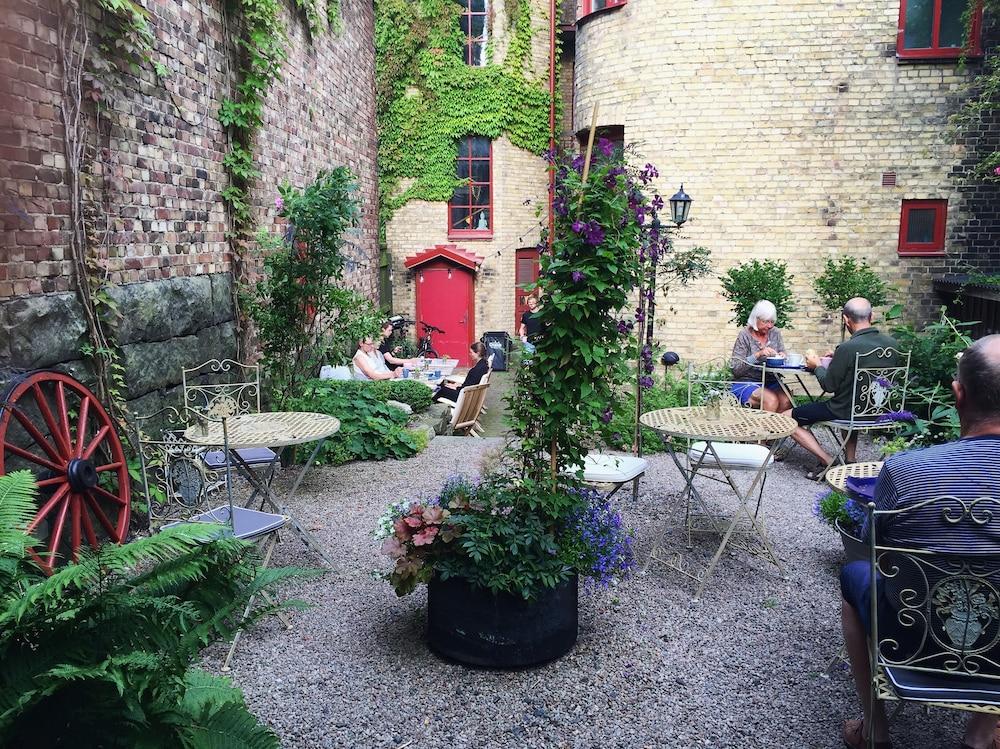 Okéns B&B