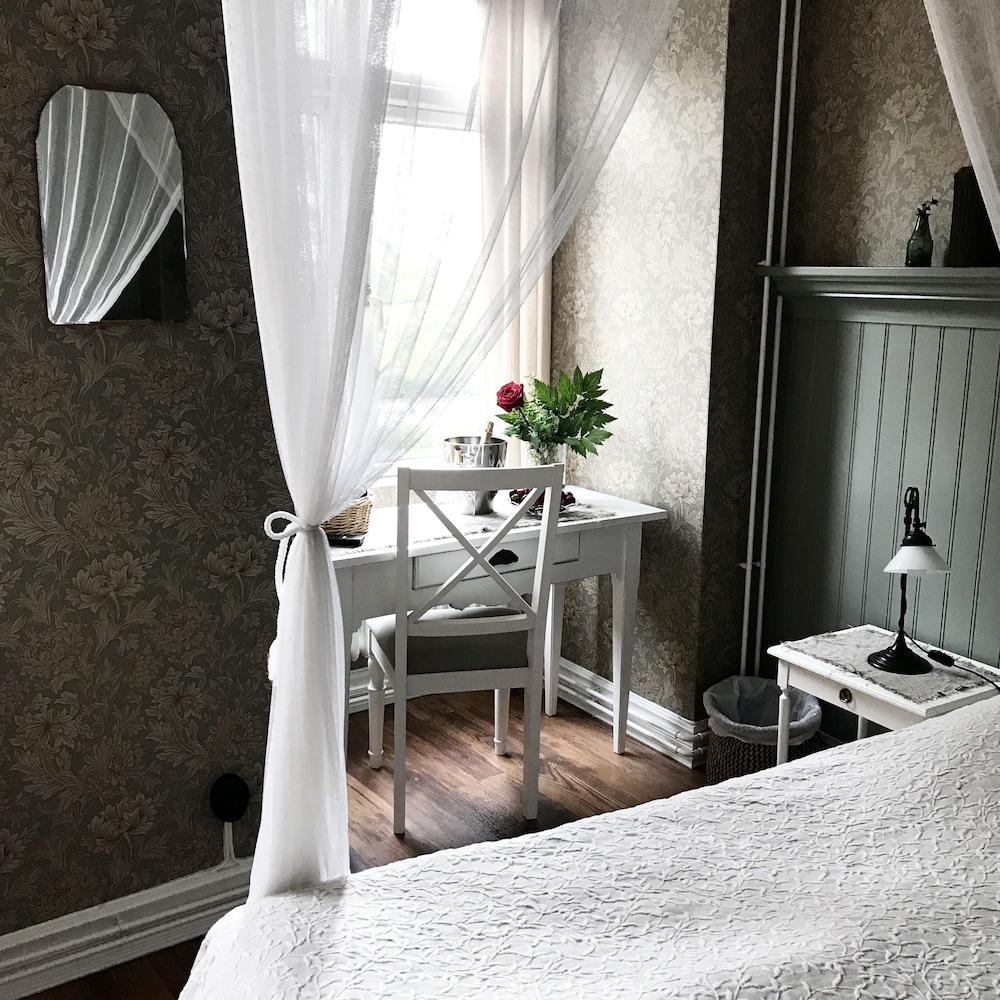 Okéns B&B
