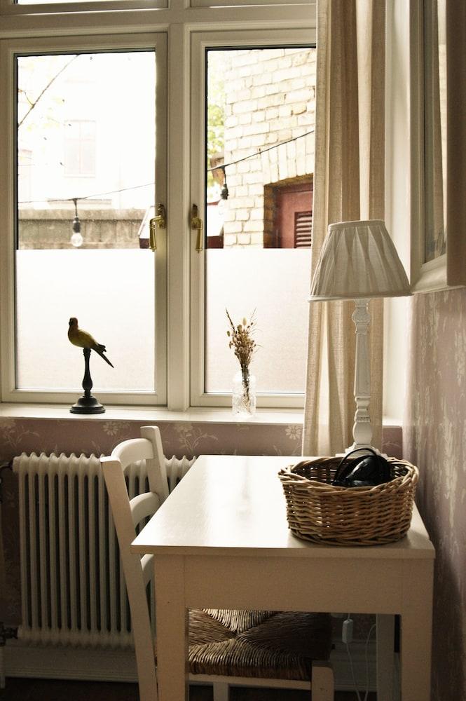 Okéns B&B
