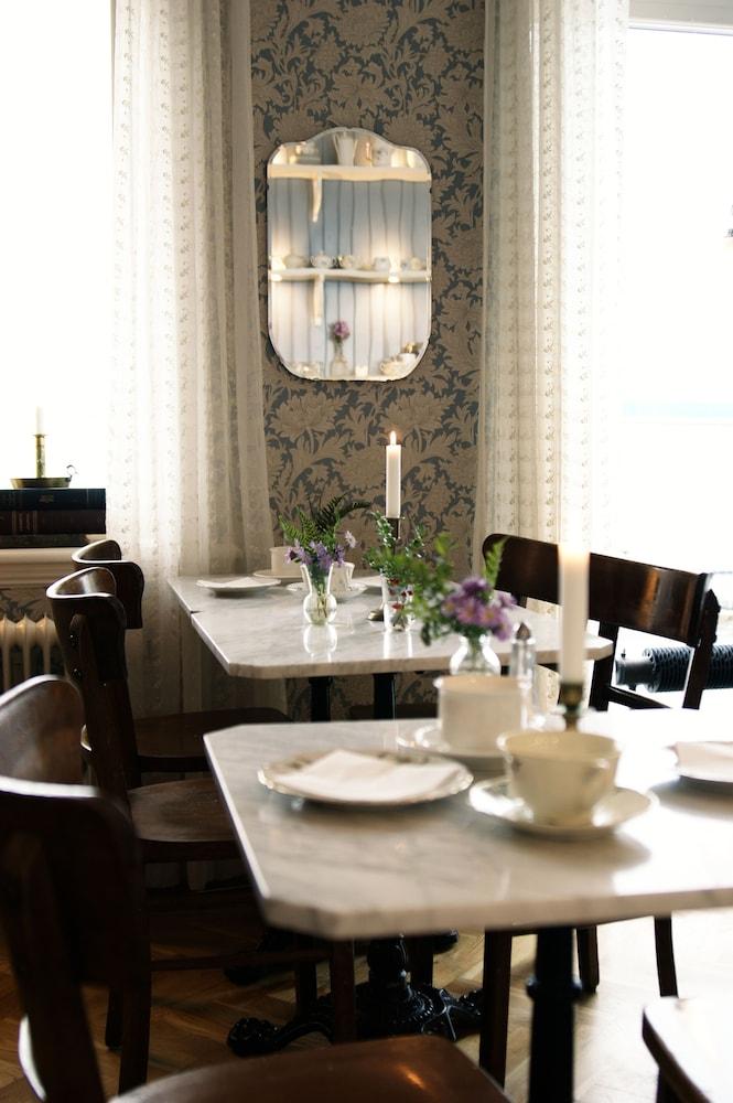 Okéns B&B