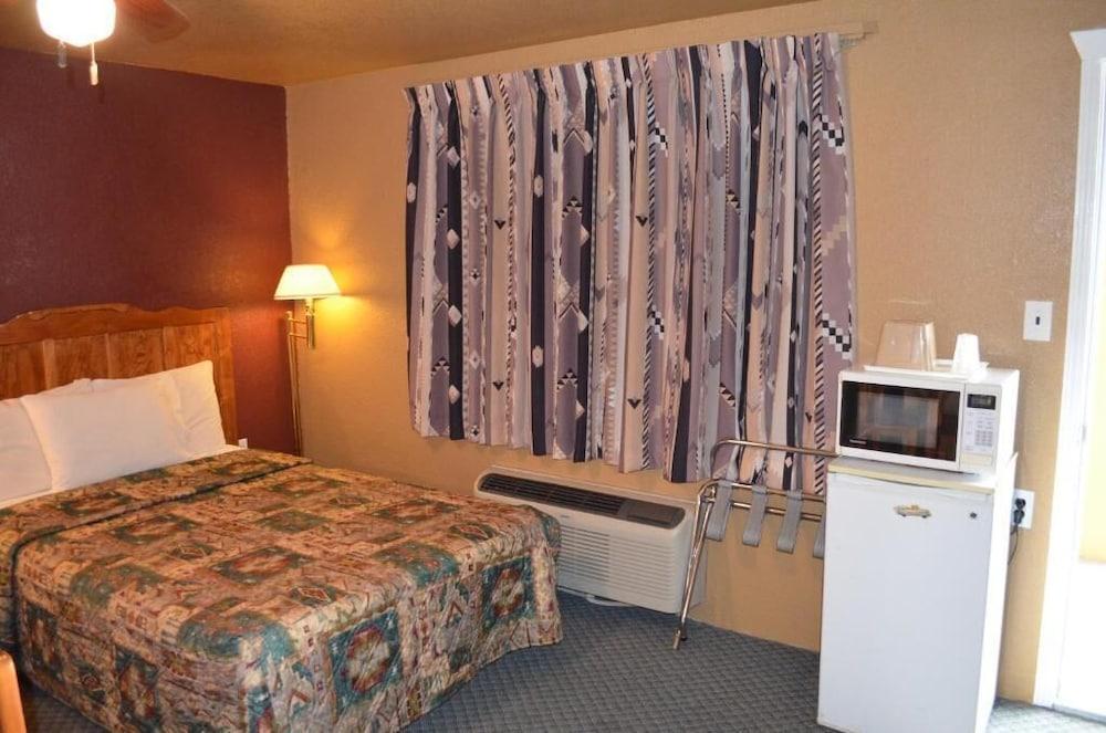 Classic Inn Motel