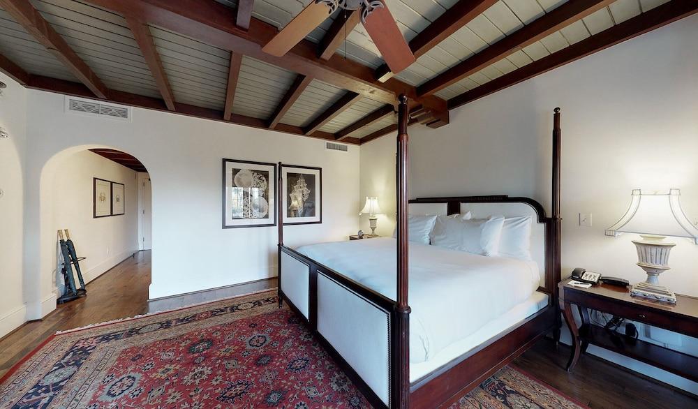 The Cloister at Sea Island
