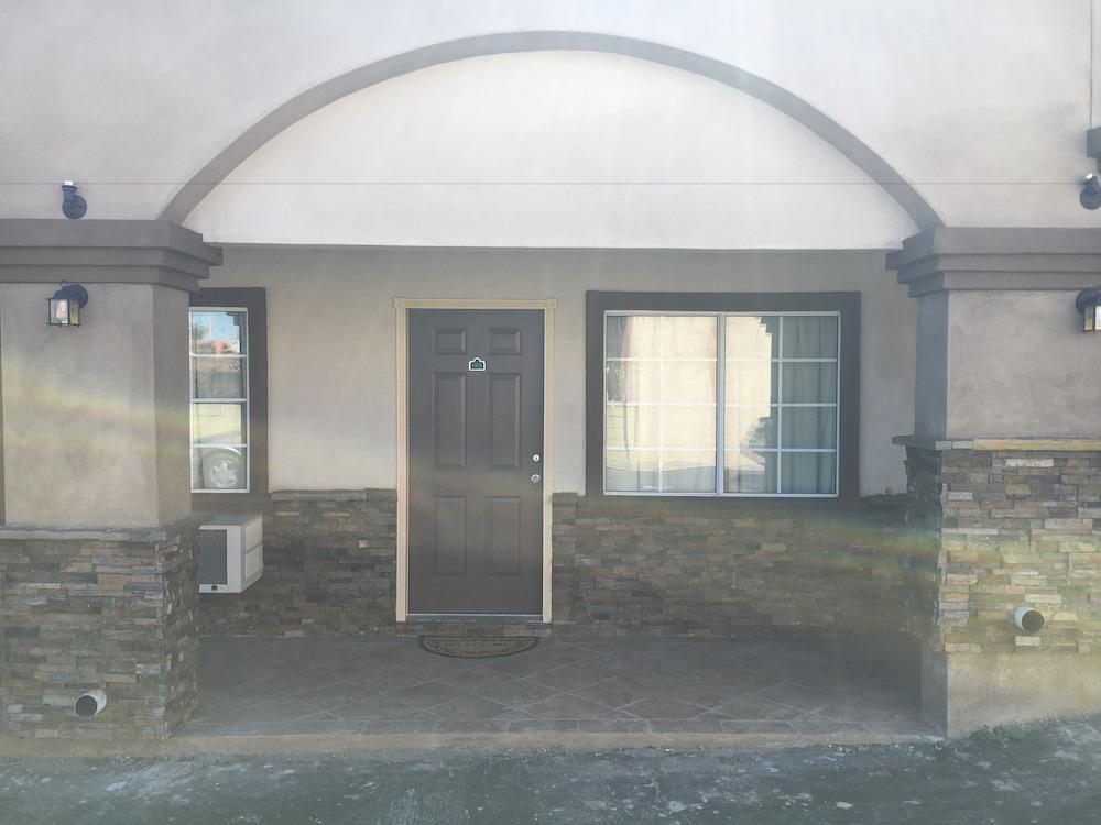 Bartlett Motel