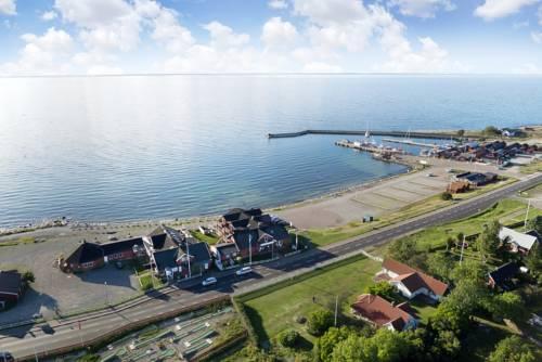 Byxelkroks Marina Sea Resort