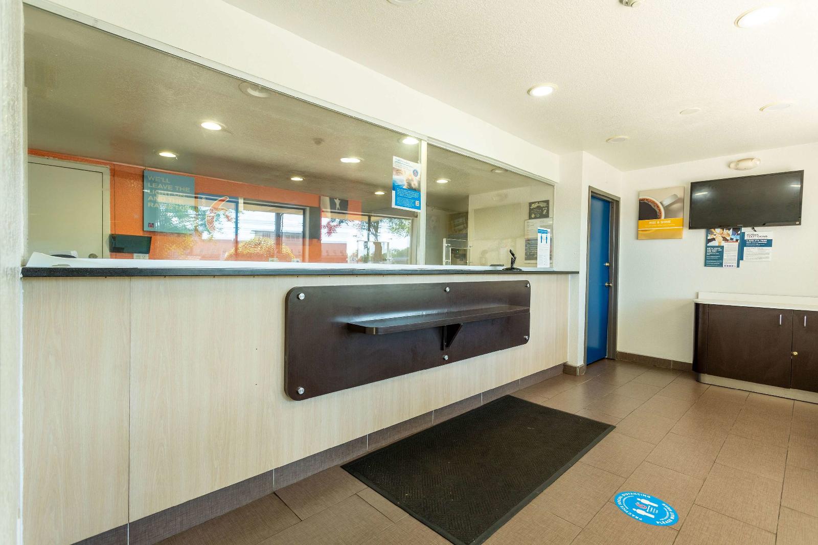 Motel 6 Washington DC Southeast - Camp Springs