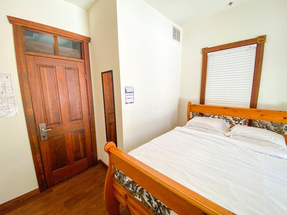 ITH Adventure Hostel San Diego