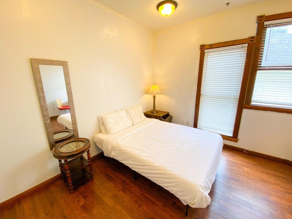 ITH Adventure Hostel San Diego