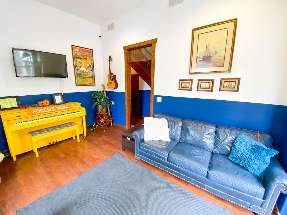 ITH Adventure Hostel San Diego
