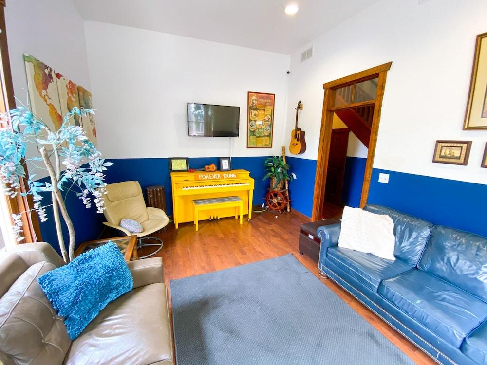 ITH Adventure Hostel San Diego