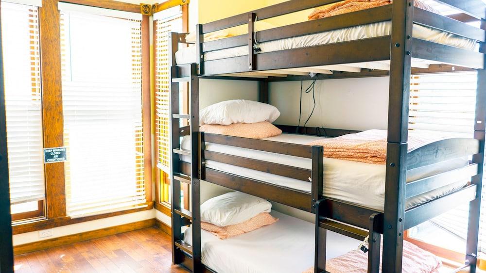 ITH Adventure Hostel San Diego