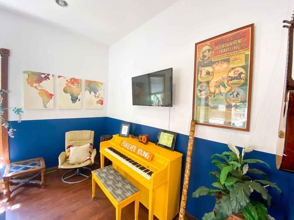 ITH Adventure Hostel San Diego
