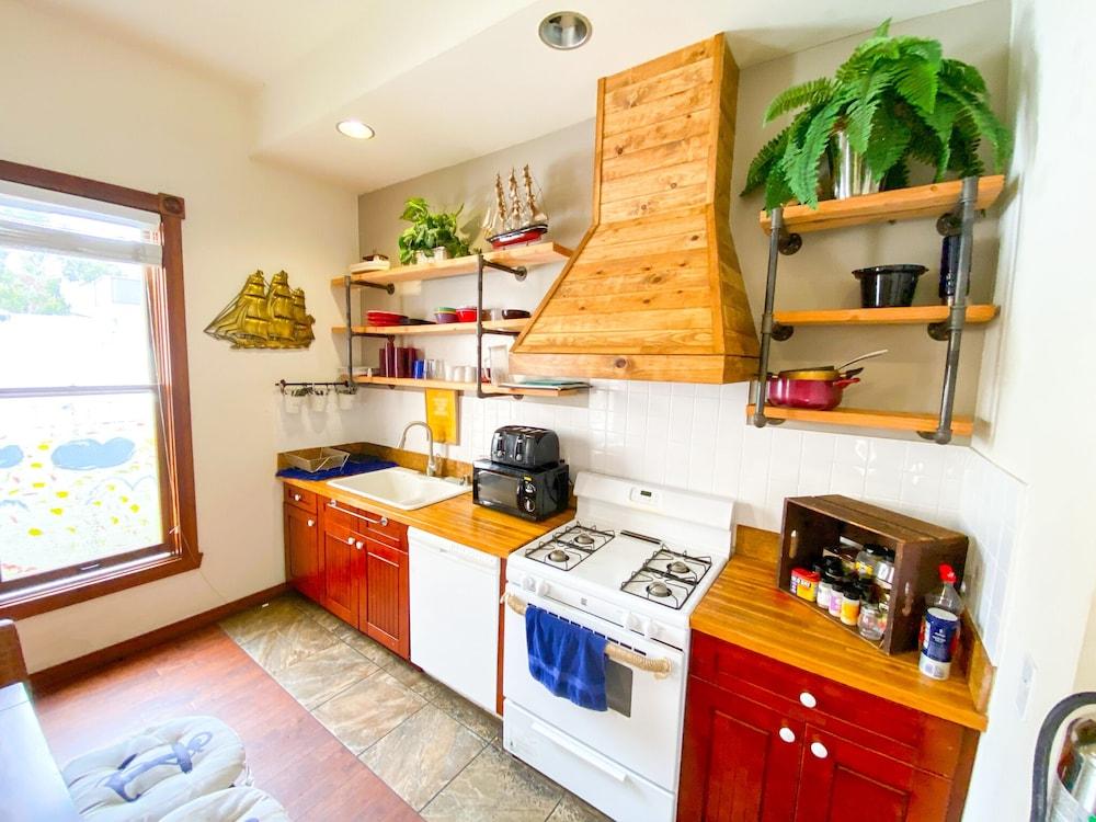 ITH Adventure Hostel San Diego