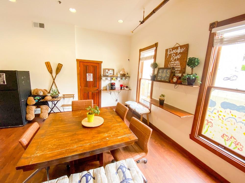 ITH Adventure Hostel San Diego