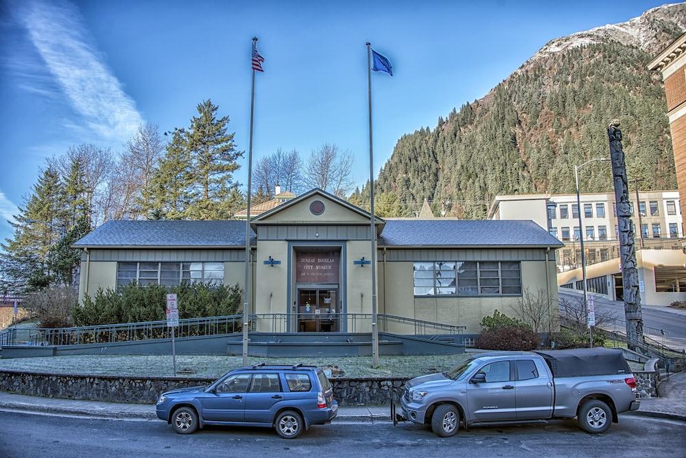 Silverbow Inn