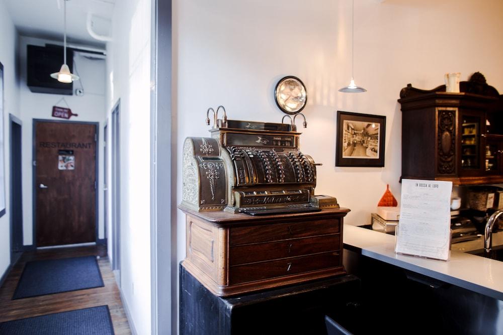 Silverbow Inn