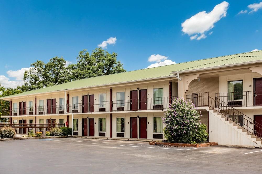 Red Roof Inn Monteagle