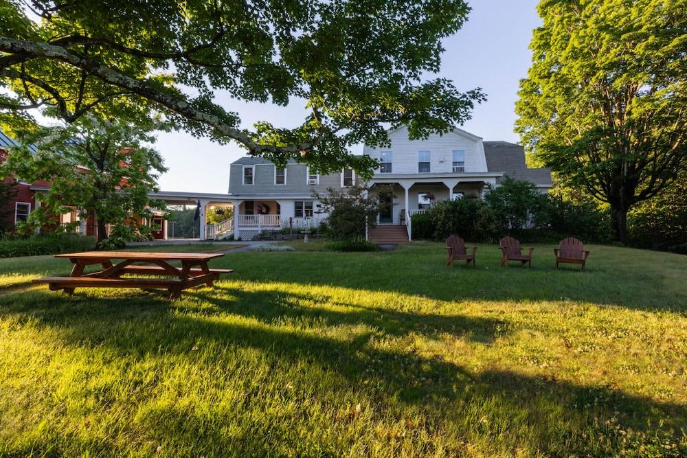 Maple Hill Farm Bed & Breakfast Inn and Conference Center