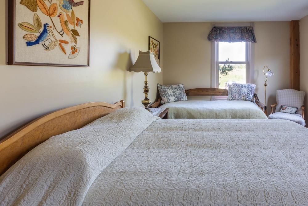 Maple Hill Farm Bed & Breakfast Inn and Conference Center