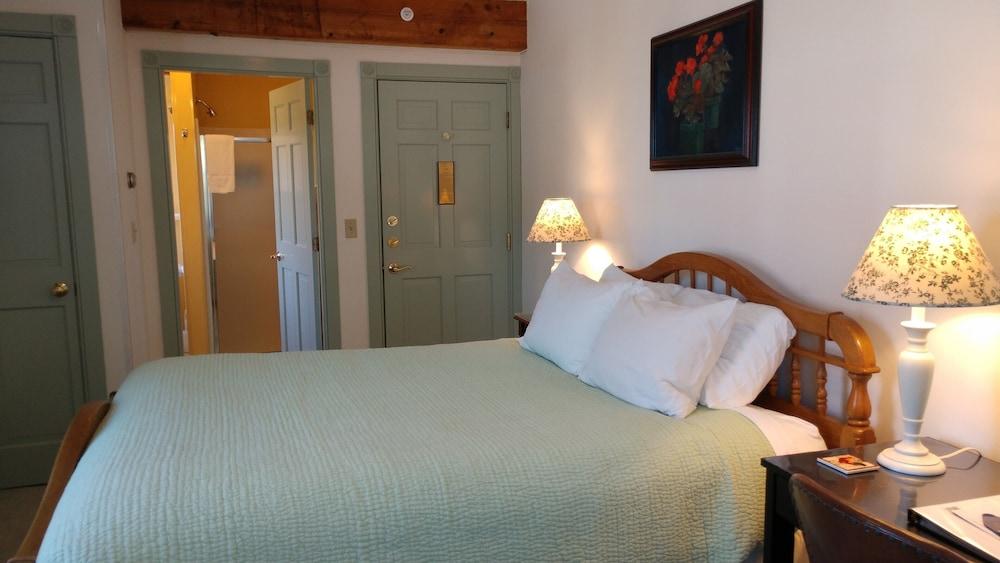 Maple Hill Farm Bed & Breakfast Inn and Conference Center