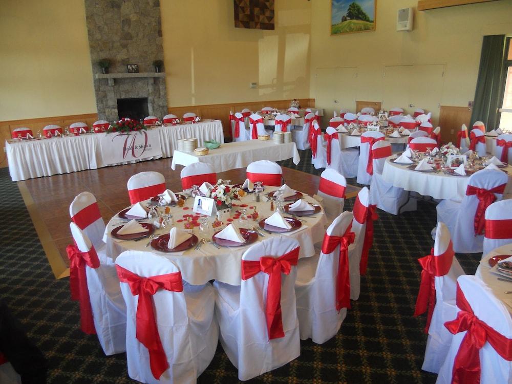 Maple Hill Farm Bed & Breakfast Inn and Conference Center