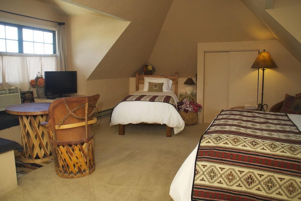 Tubac Country Inn