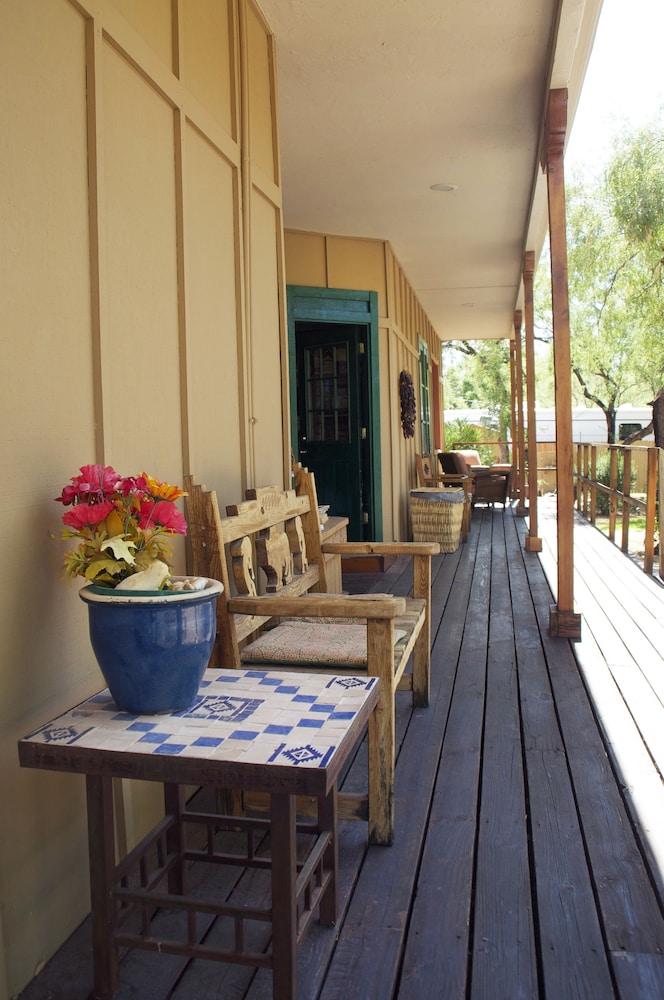 Tubac Country Inn