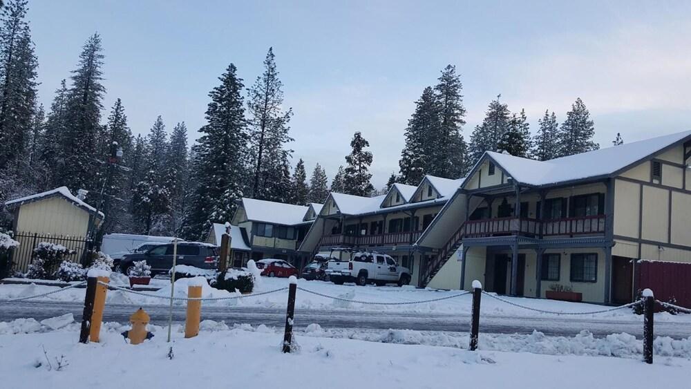 Wildwood Inn