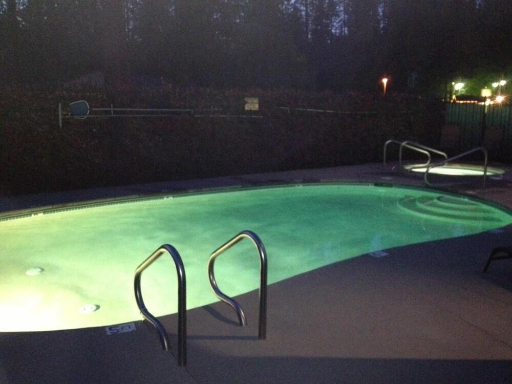 Wildwood Inn