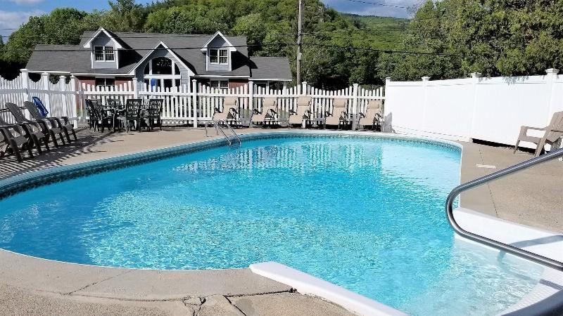 Top Notch Inn
