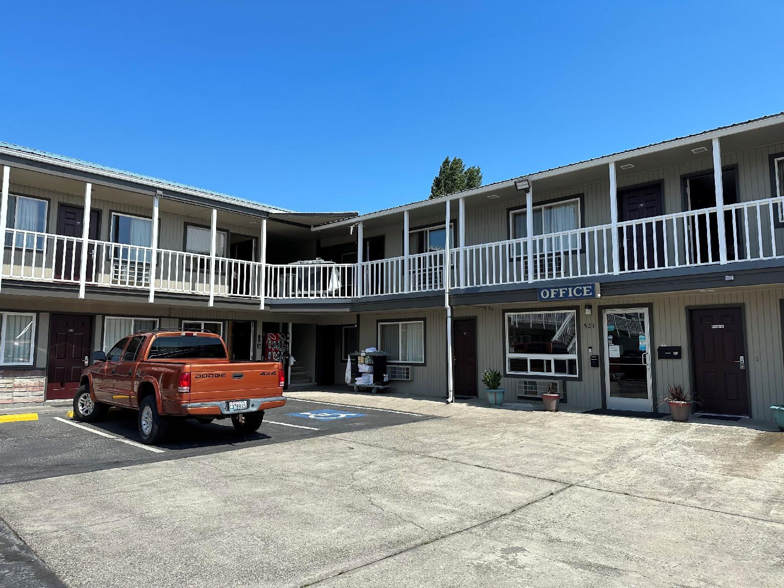 Royal Victorian Motel