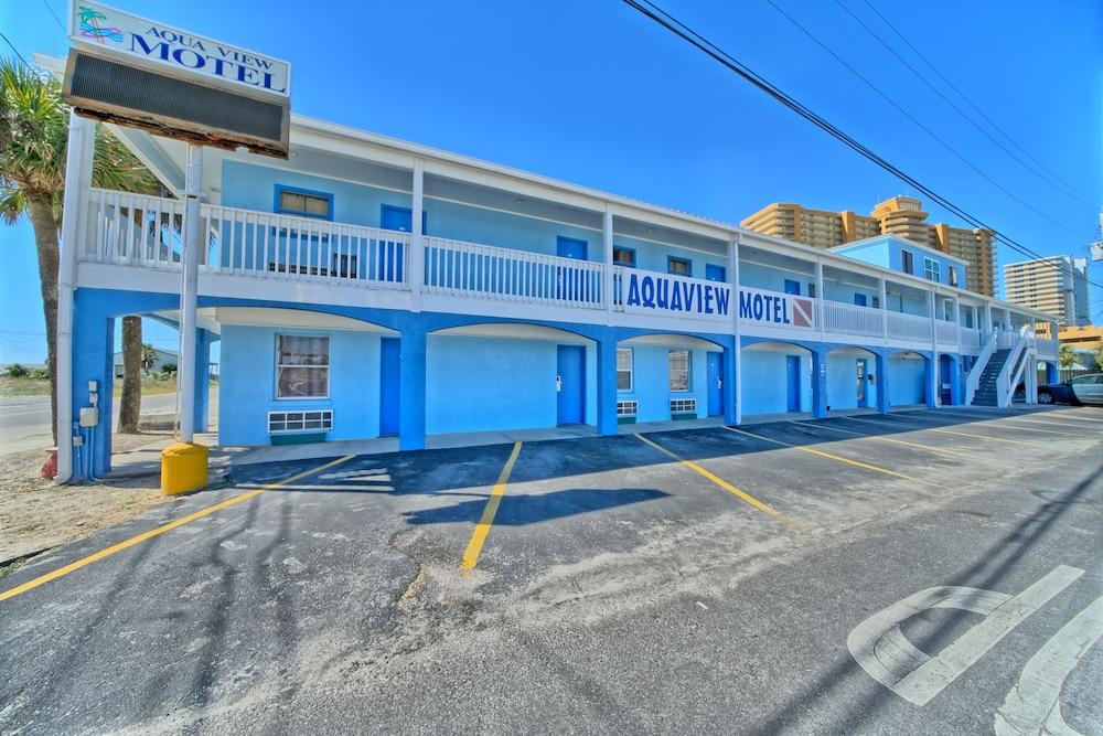 Aqua View Motel