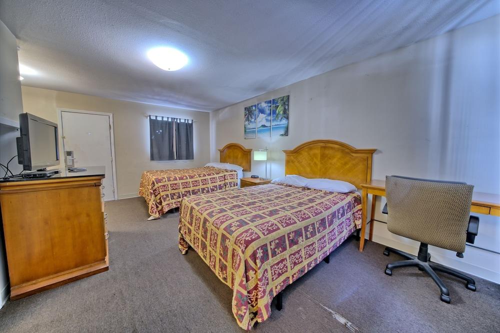 Aqua View Motel